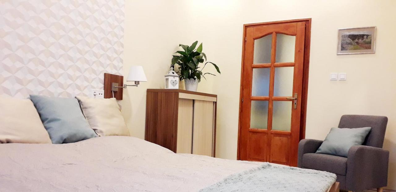 Diana Apartmanhaz 케츨리 외부 사진