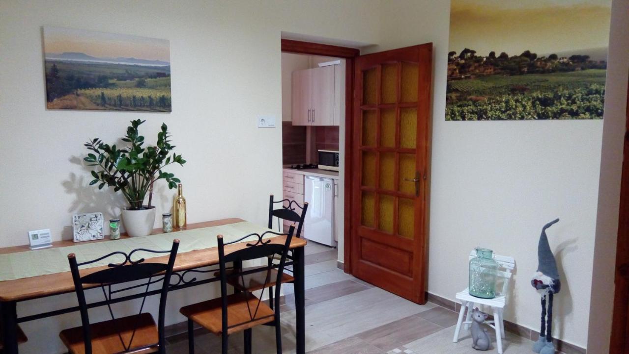 Diana Apartmanhaz 케츨리 외부 사진