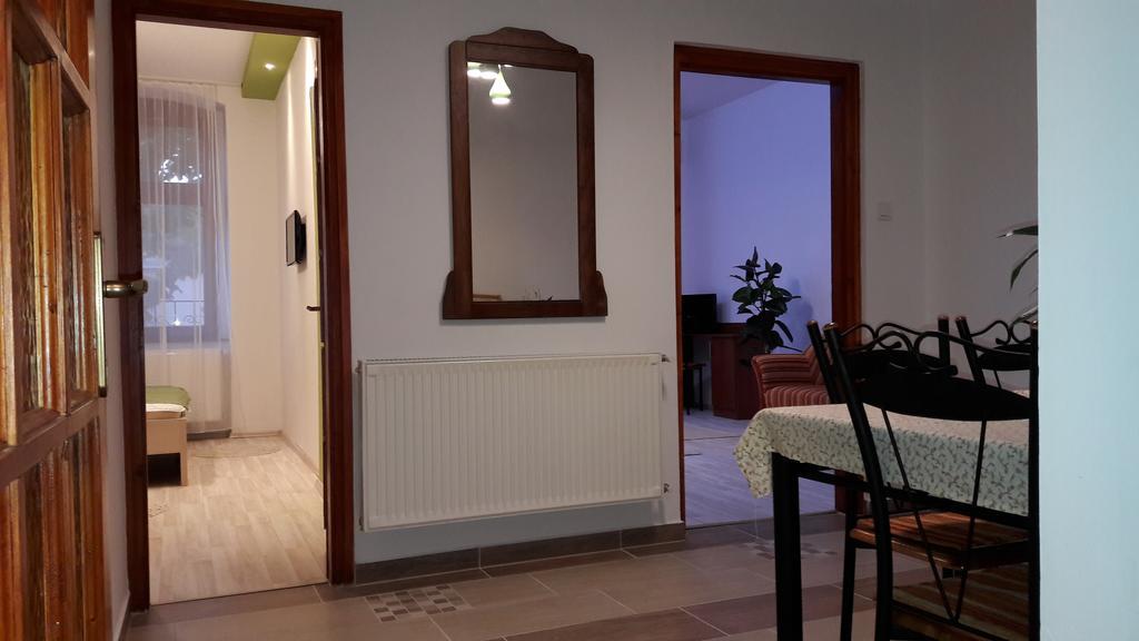 Diana Apartmanhaz 케츨리 외부 사진