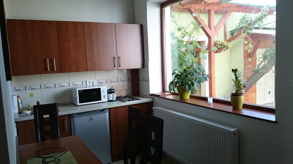 Diana Apartmanhaz 케츨리 외부 사진