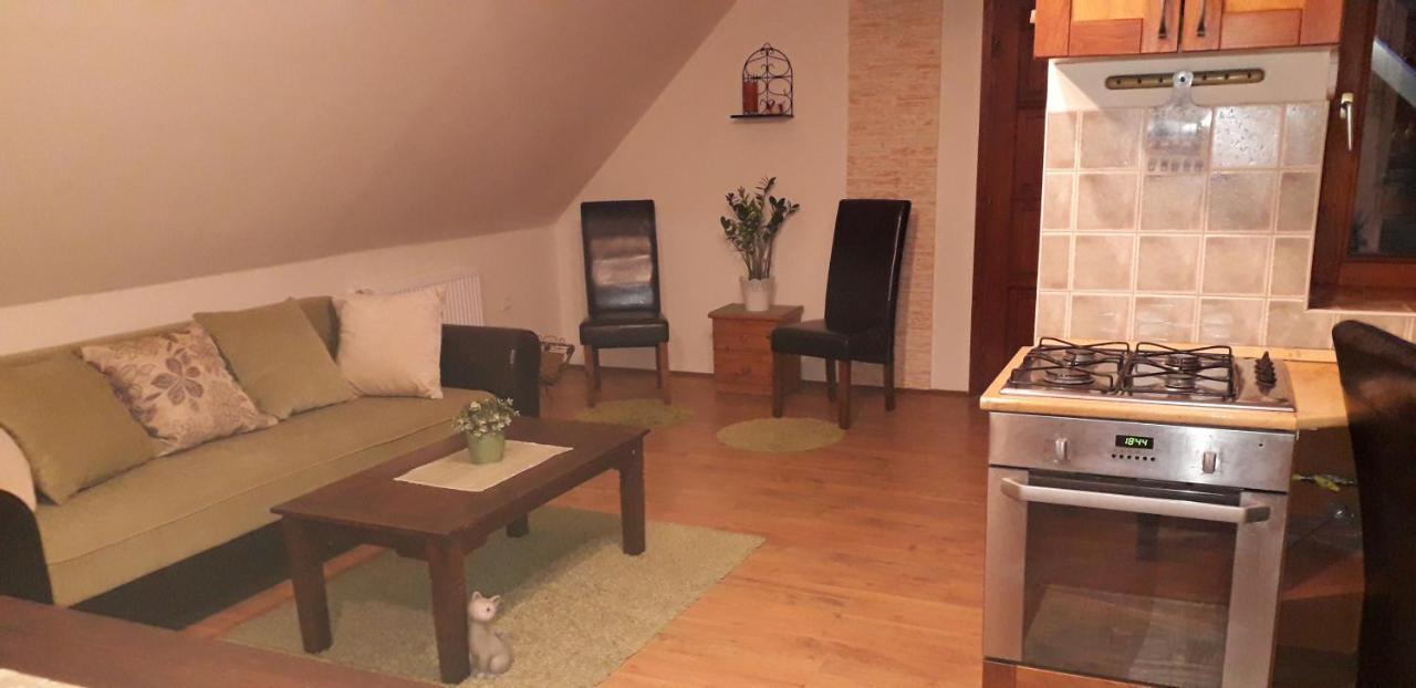 Diana Apartmanhaz 케츨리 외부 사진